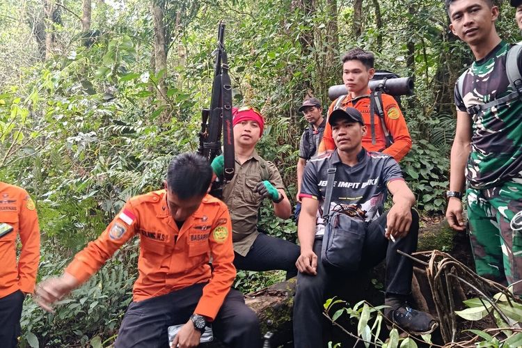 Pendaki Bawa Senapan di Gunung Dempo Berhasil Diamankan, Sempat Intimidasi Pendaki Lain