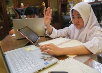 Abu Vulkanik Capai Sejumlah Wilayah, Siswa Belajar dari Rumah Mulai 7 September 2026