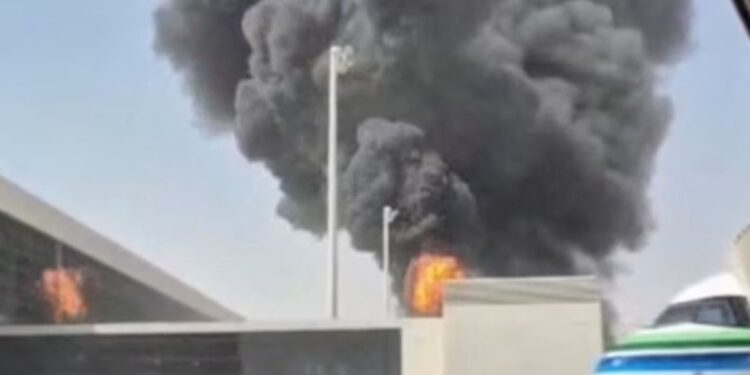 Bandara Dammam Arab Saudi Diserang, Dua Orang Tewas dan Operasional Kembali Normal